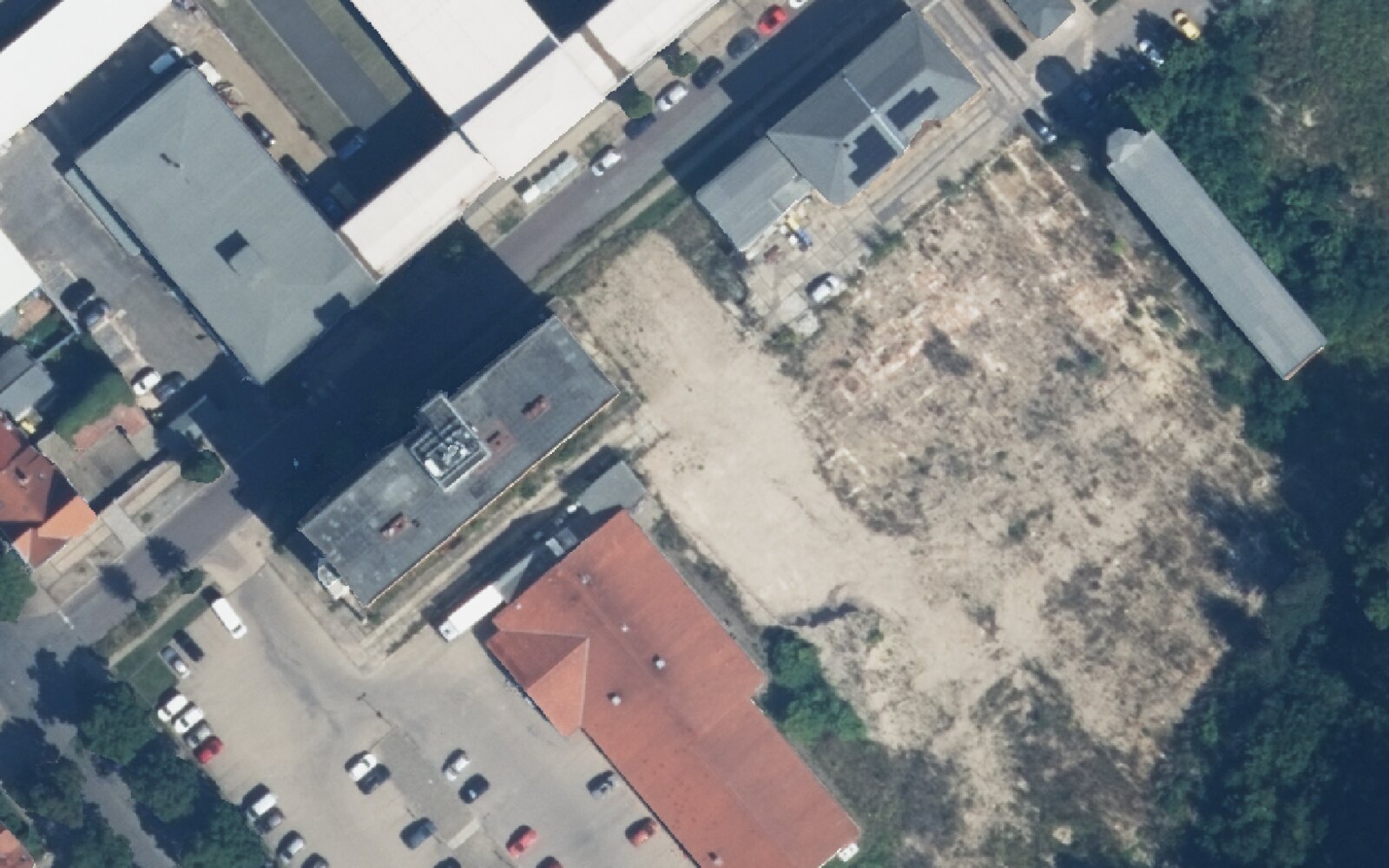 Aerial photograph of the plot: the Cube and the open ground