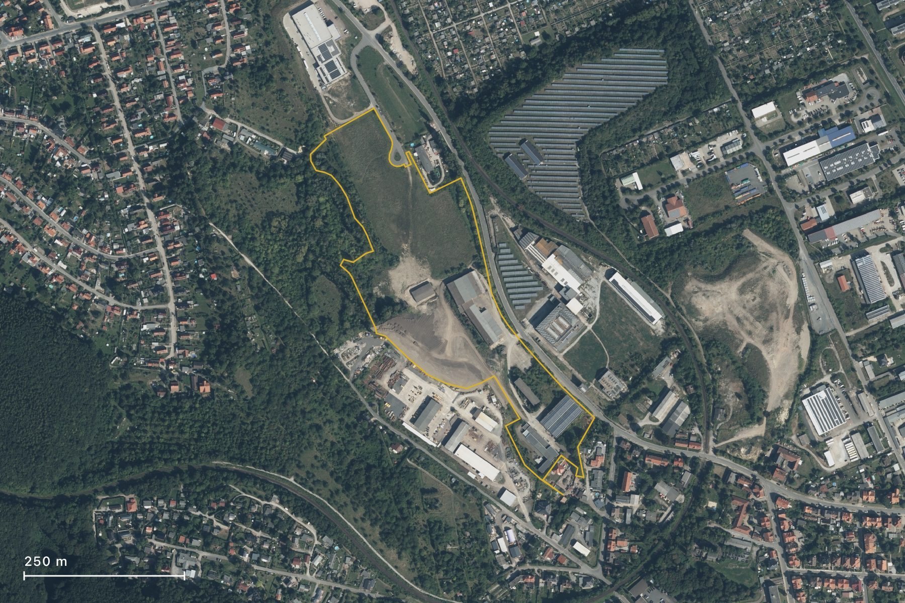 Aerial orthophoto of the Blankenburg site with the registered site boundary drawn in gold